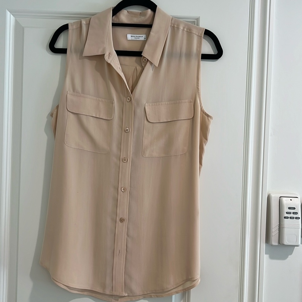 Equipment sleeveless silk blouse